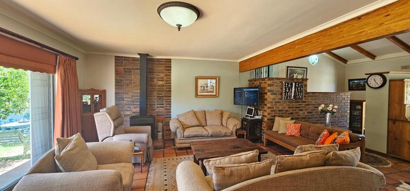 4 Bedroom Property for Sale in Middedorp Western Cape